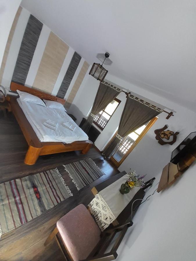 Mosia Dar In Rai Apartment Berbesti Bagian luar foto
