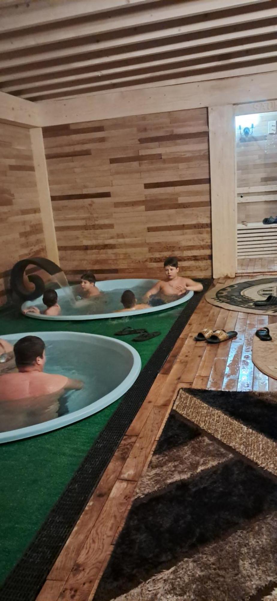 Mosia Dar In Rai Apartment Berbesti Bagian luar foto